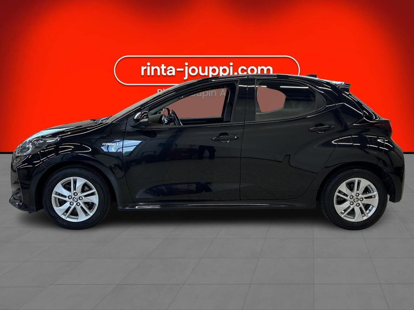 TOYOTA Yaris 2021