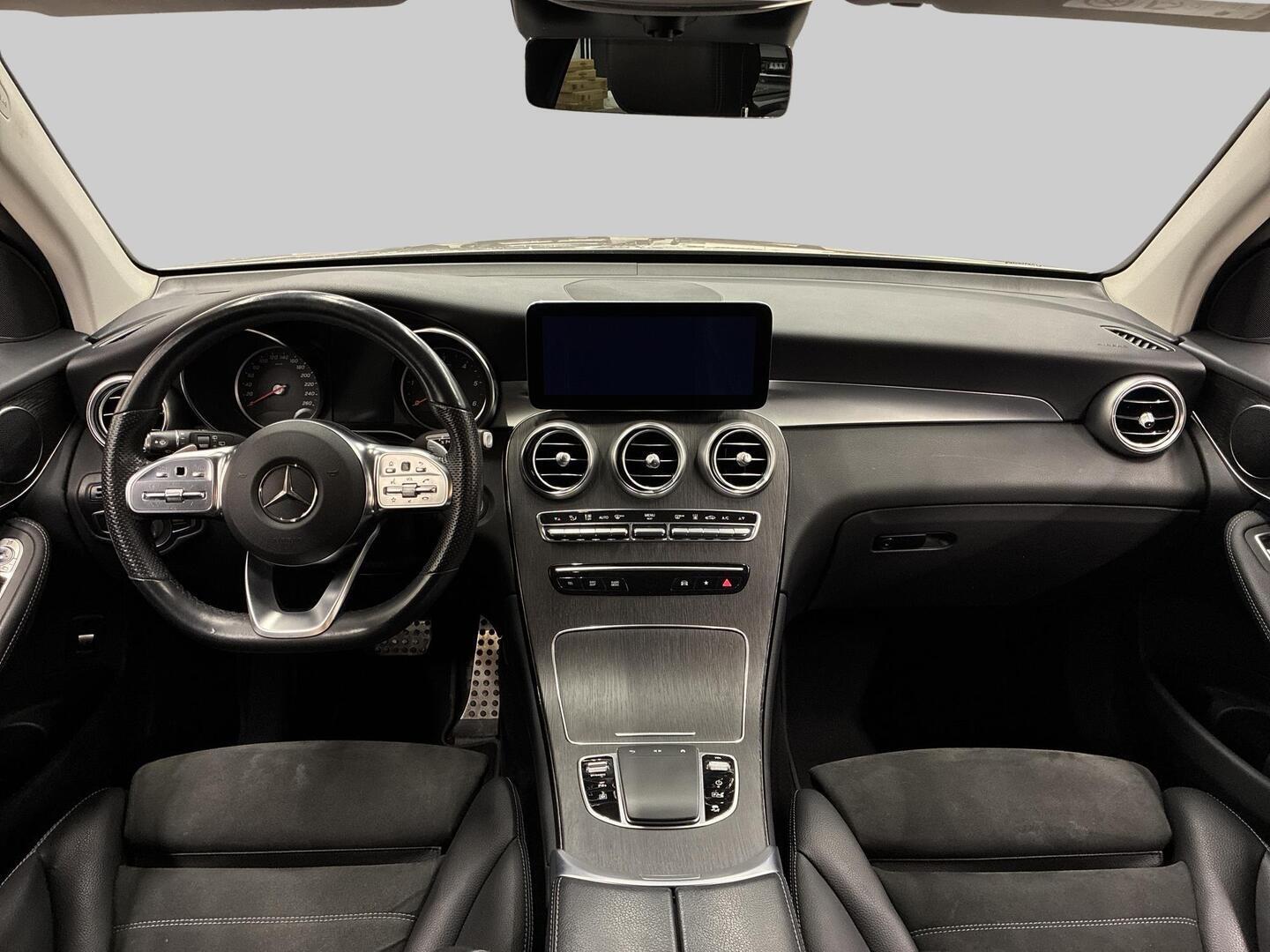 MERCEDES-BENZ GLC 2022