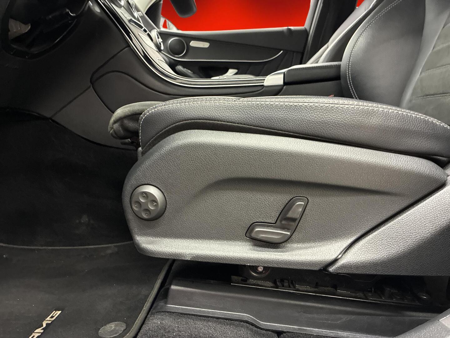 MERCEDES-BENZ GLC 2022