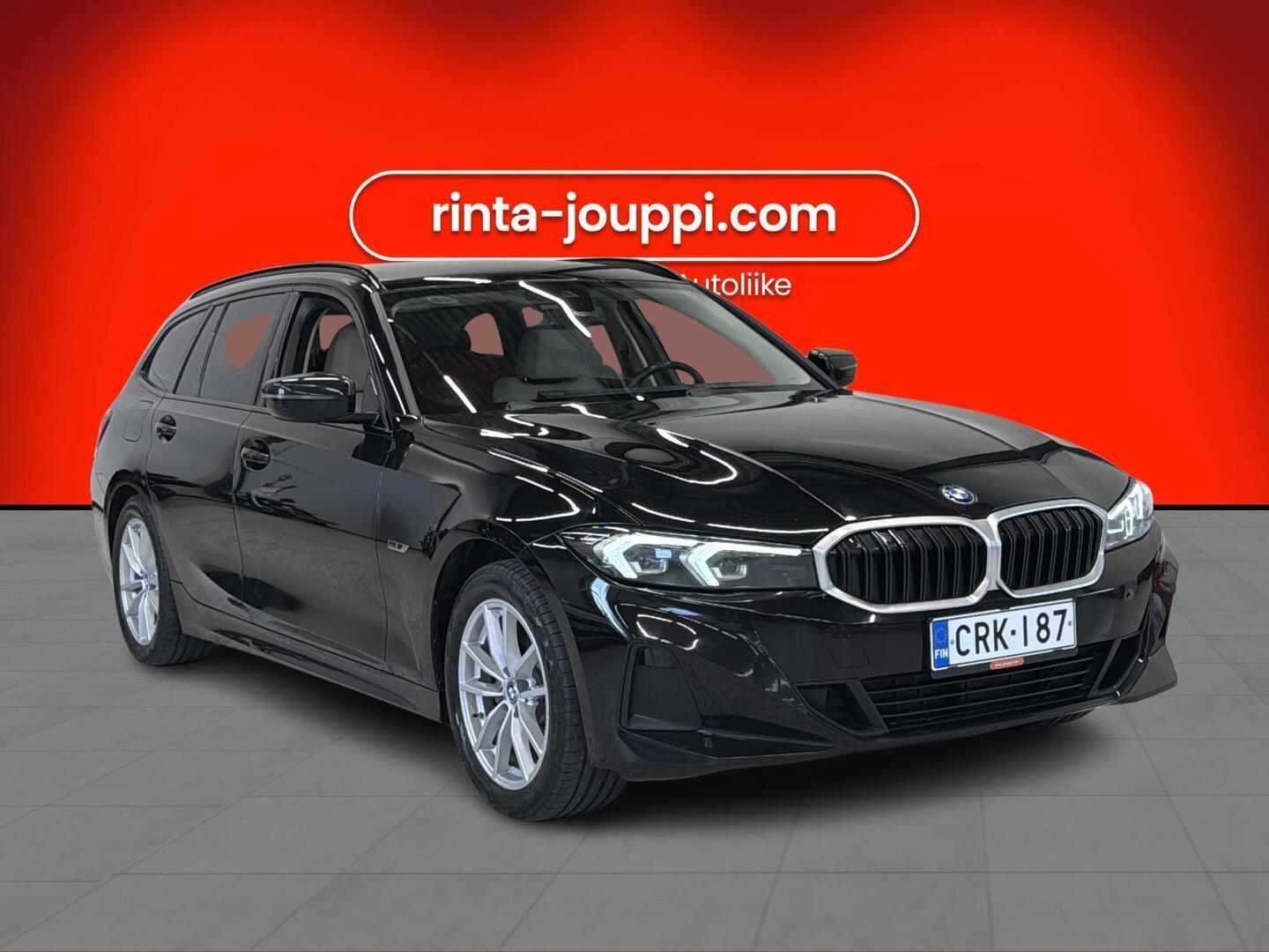 BMW 330 2023