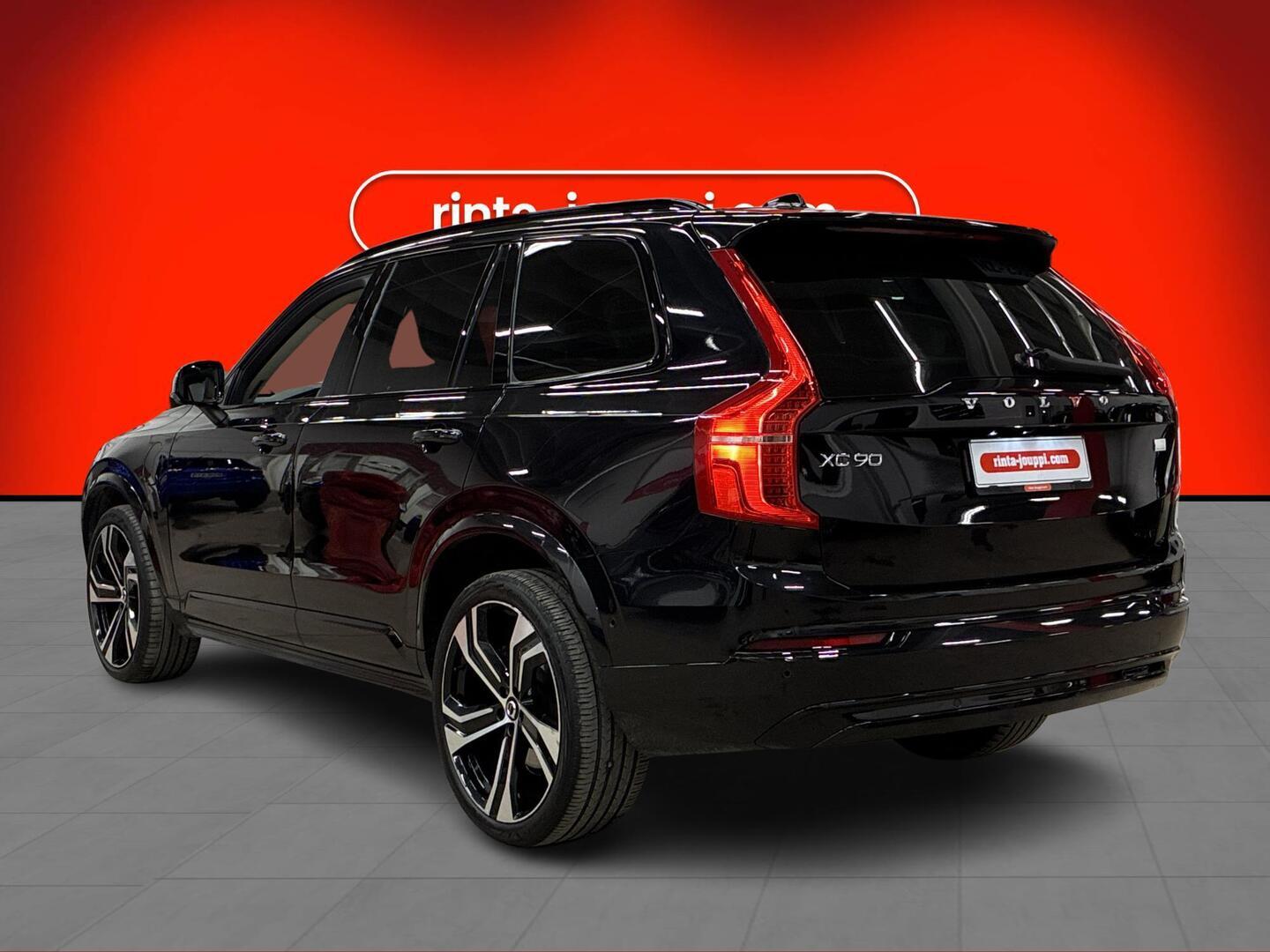 VOLVO XC90 2023
