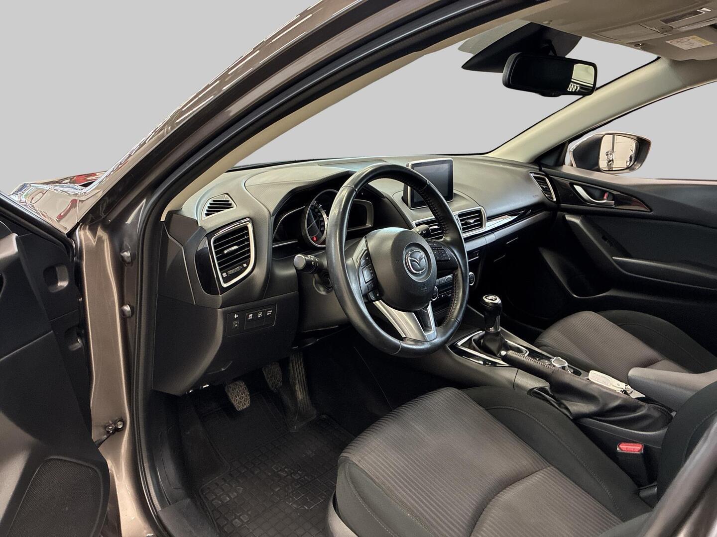 MAZDA Mazda3 2015