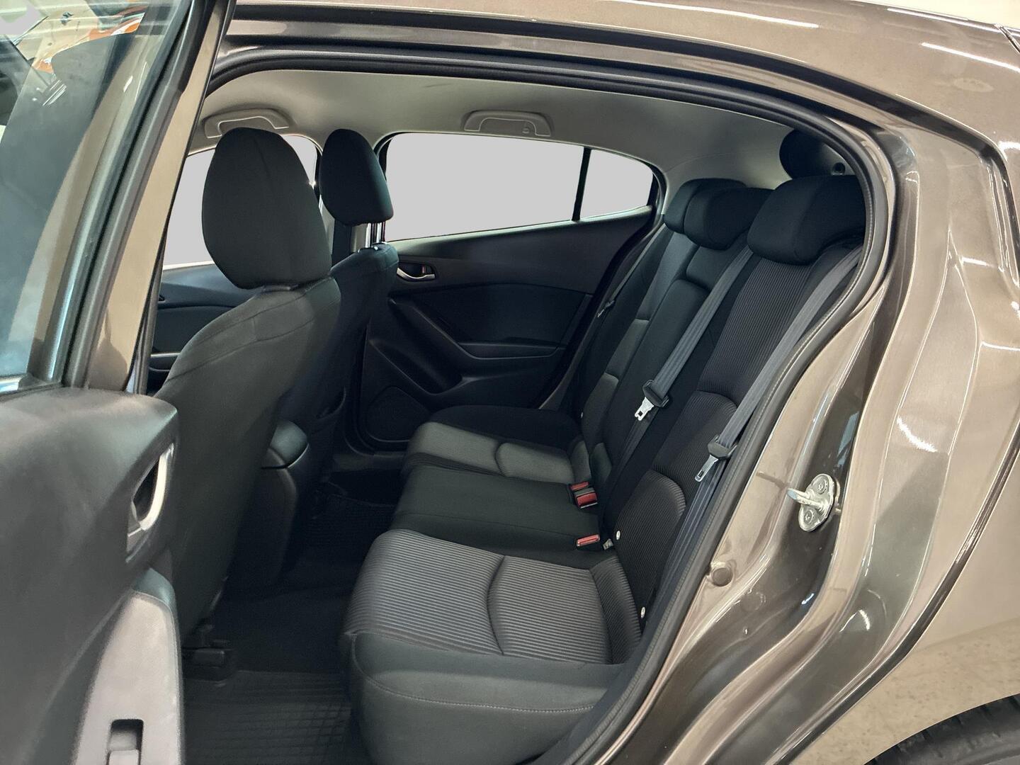 MAZDA Mazda3 2015
