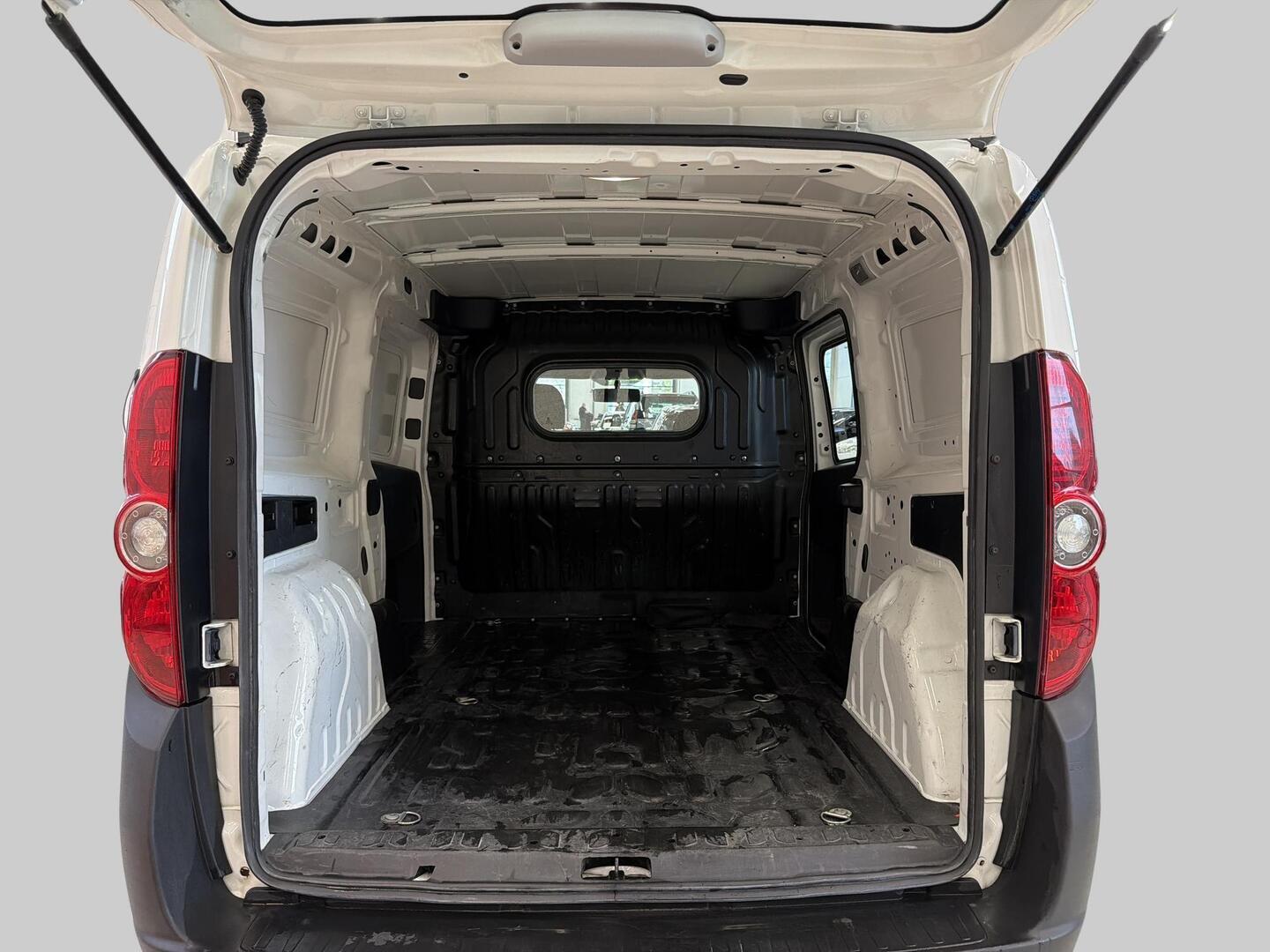 OPEL COMBO 2015
