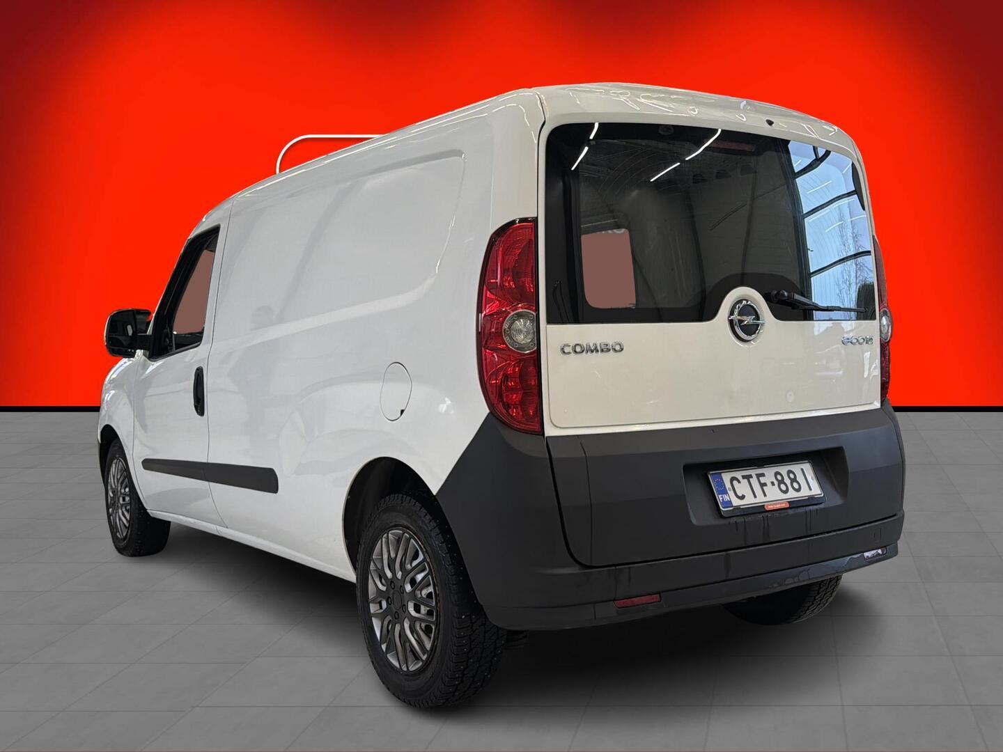 OPEL COMBO 2015