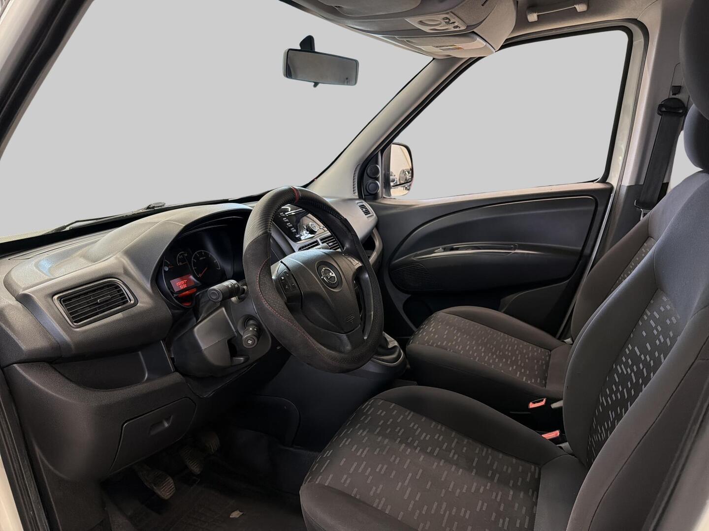 OPEL COMBO 2015