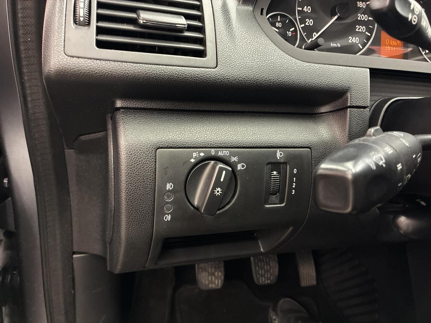 MERCEDES-BENZ A 2010