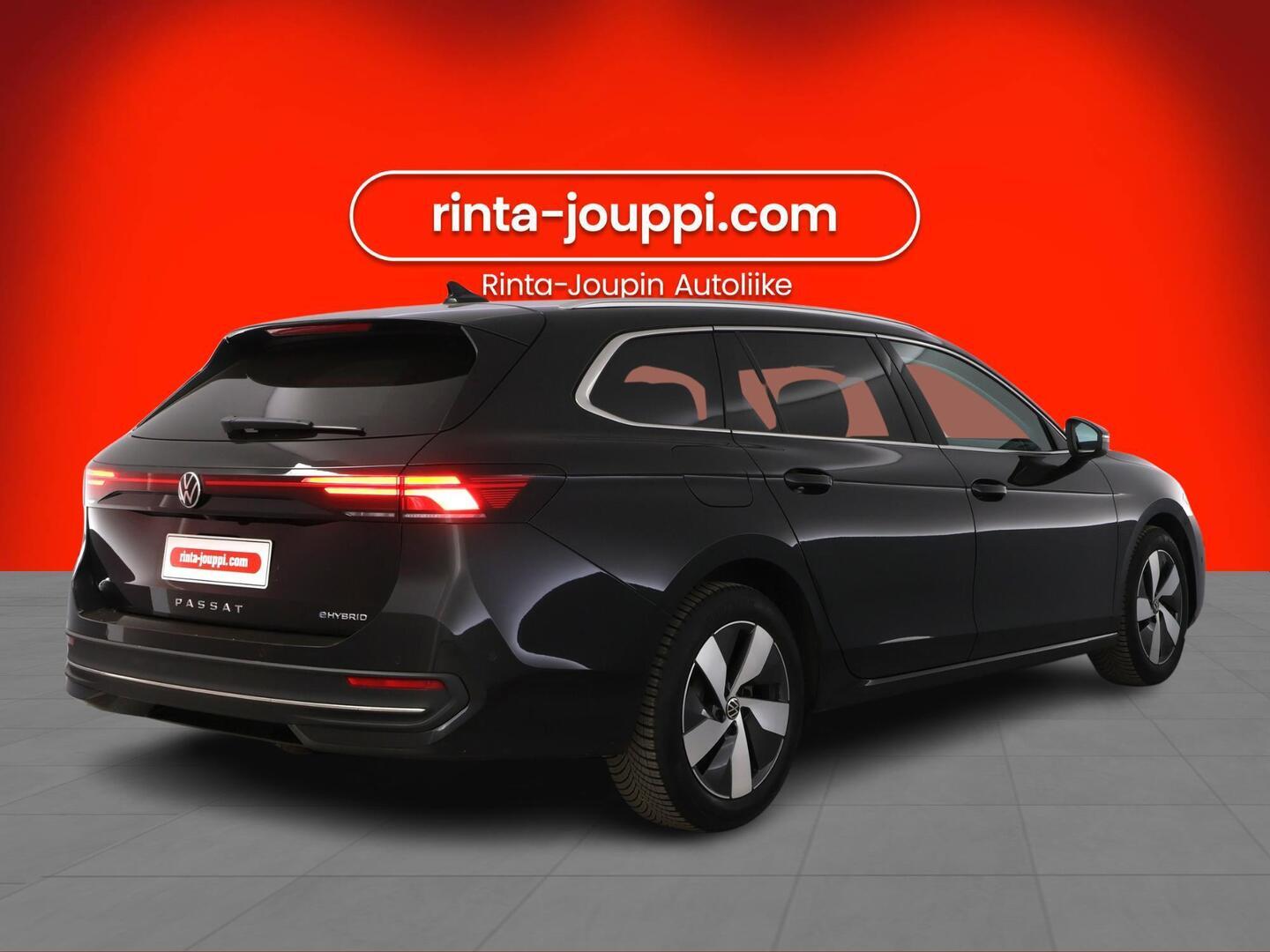 VOLKSWAGEN PASSAT 2025