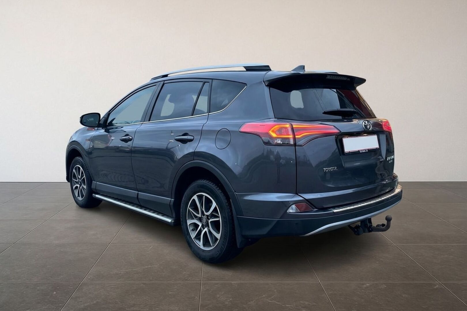 TOYOTA RAV4 2018