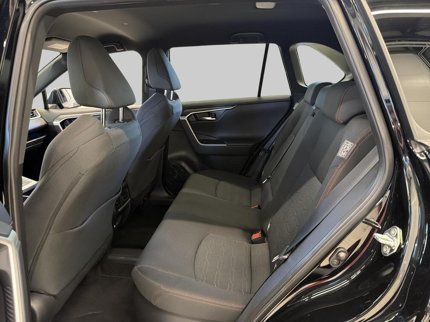 TOYOTA RAV4 Plug-in 2024