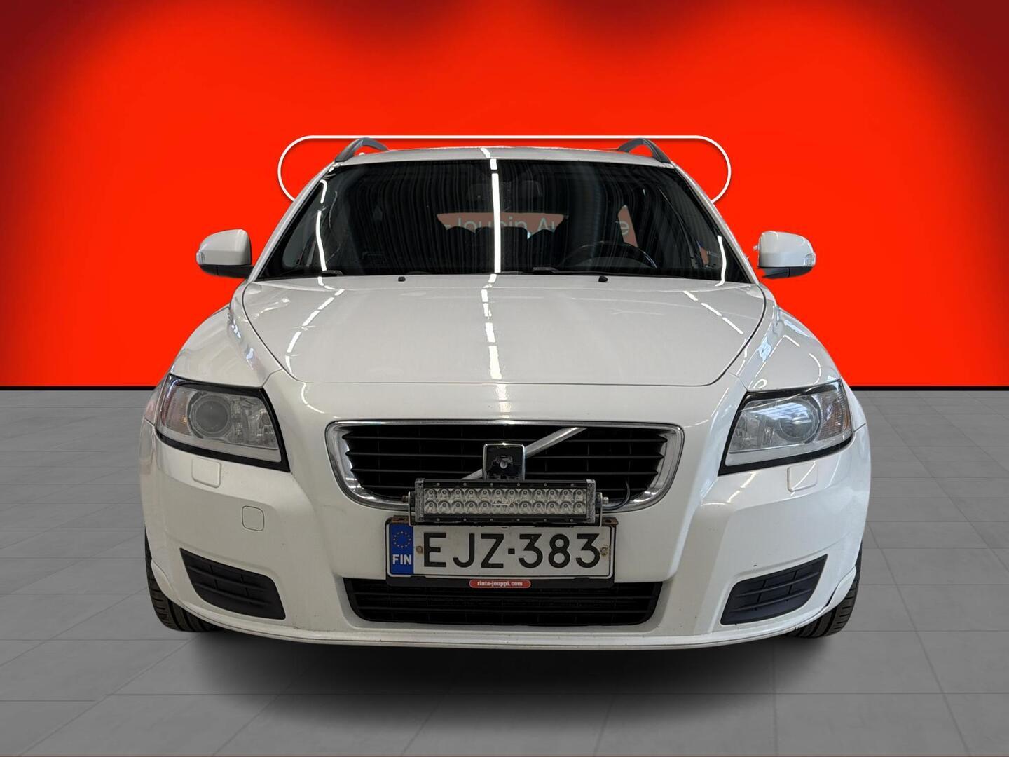 VOLVO V50 2010