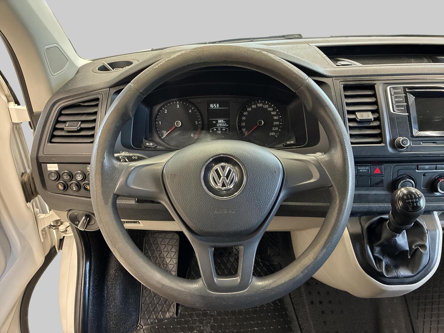 VOLKSWAGEN Transporter 2018