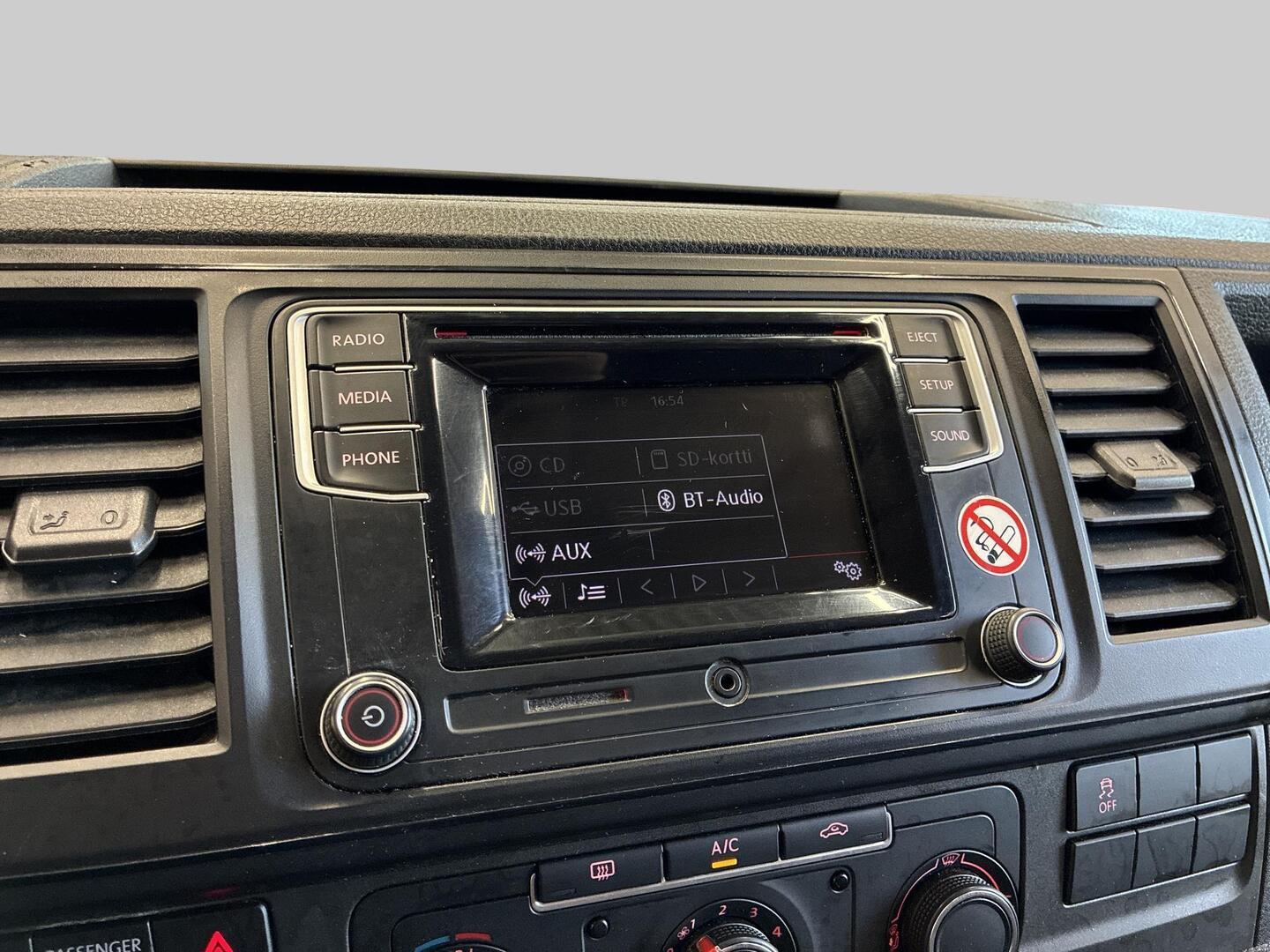 VOLKSWAGEN Transporter 2018