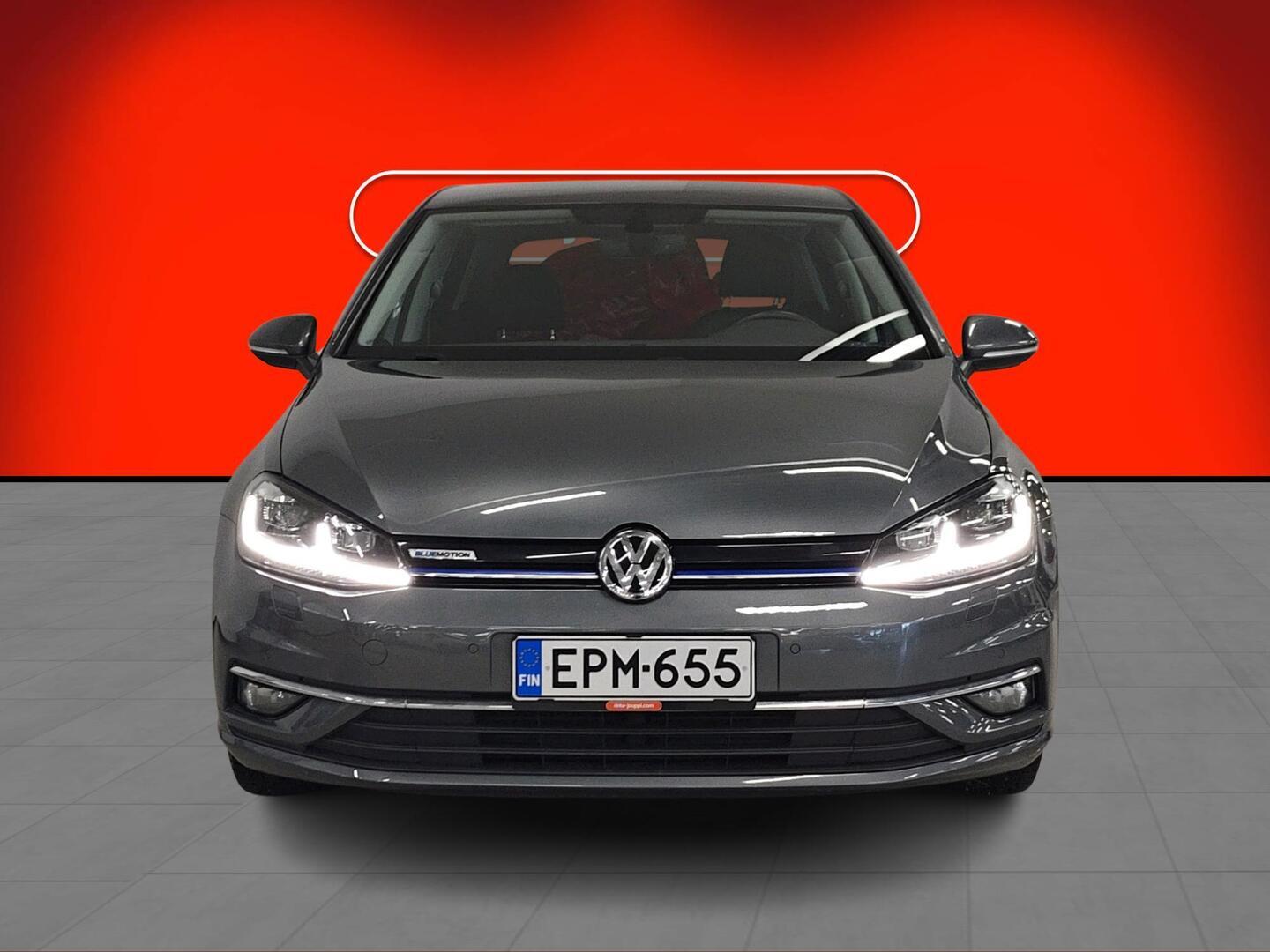 VOLKSWAGEN Golf 2018