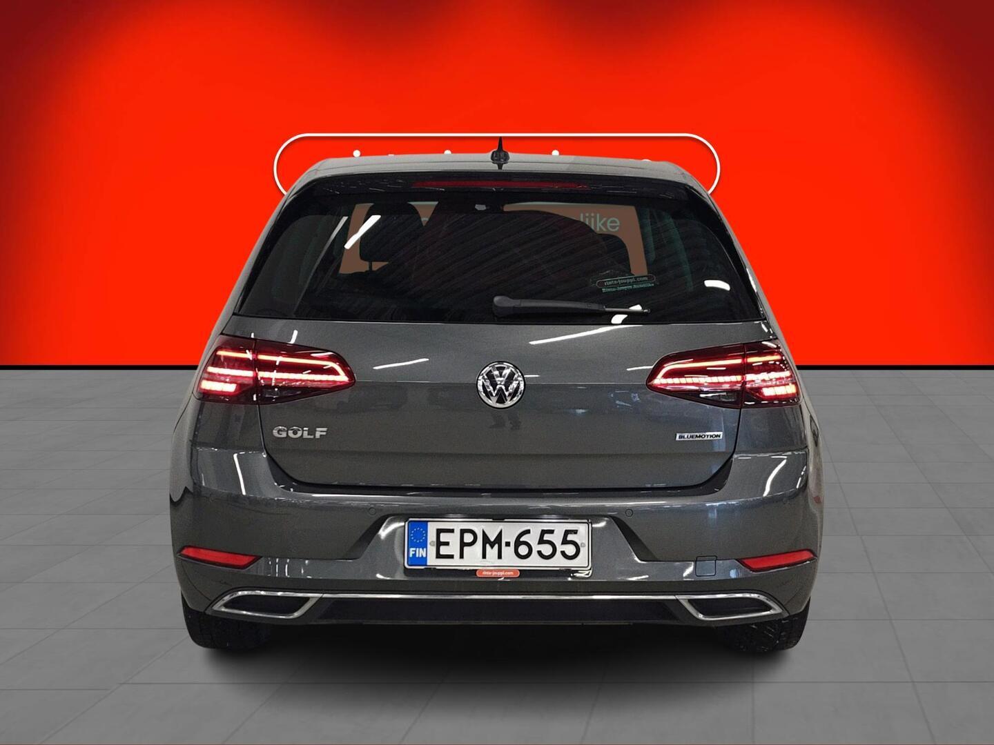 VOLKSWAGEN Golf 2018