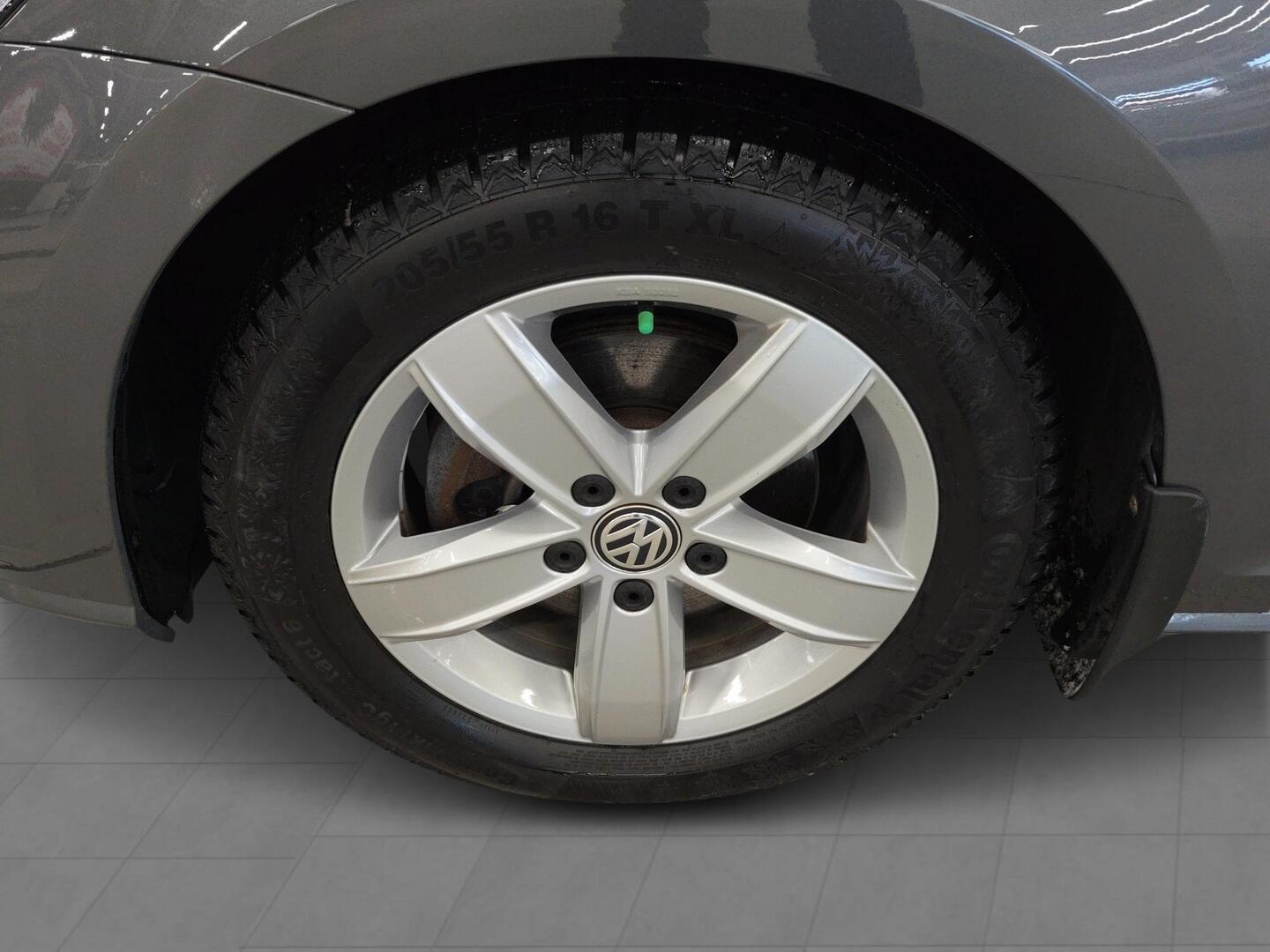 VOLKSWAGEN Golf 2018