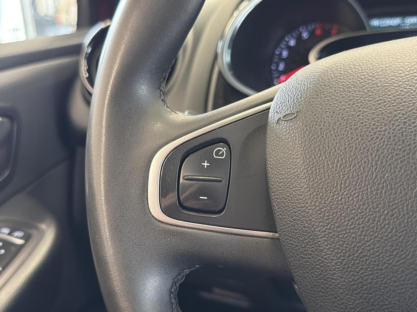 RENAULT Clio 2018