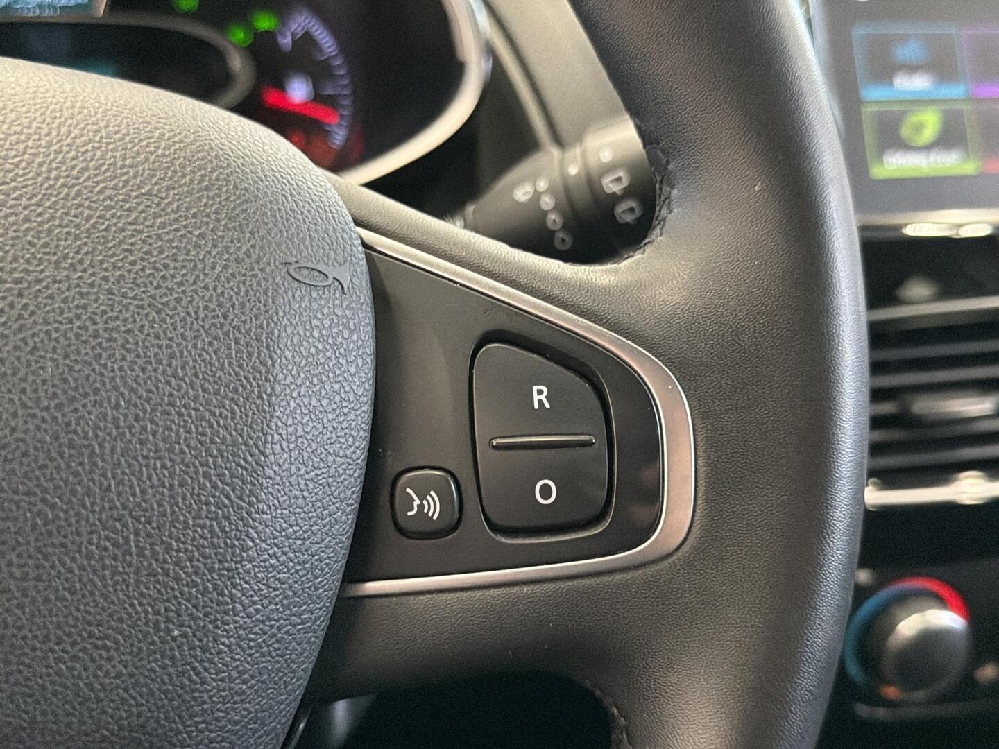 RENAULT Clio 2018