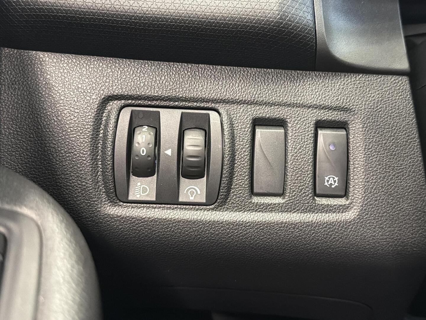 RENAULT Clio 2018