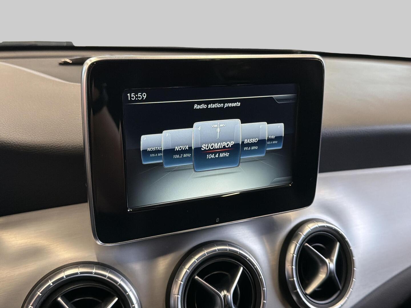 MERCEDES-BENZ CLA 2015