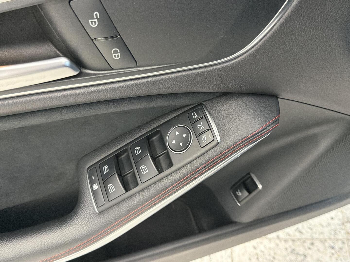 MERCEDES-BENZ CLA 2015