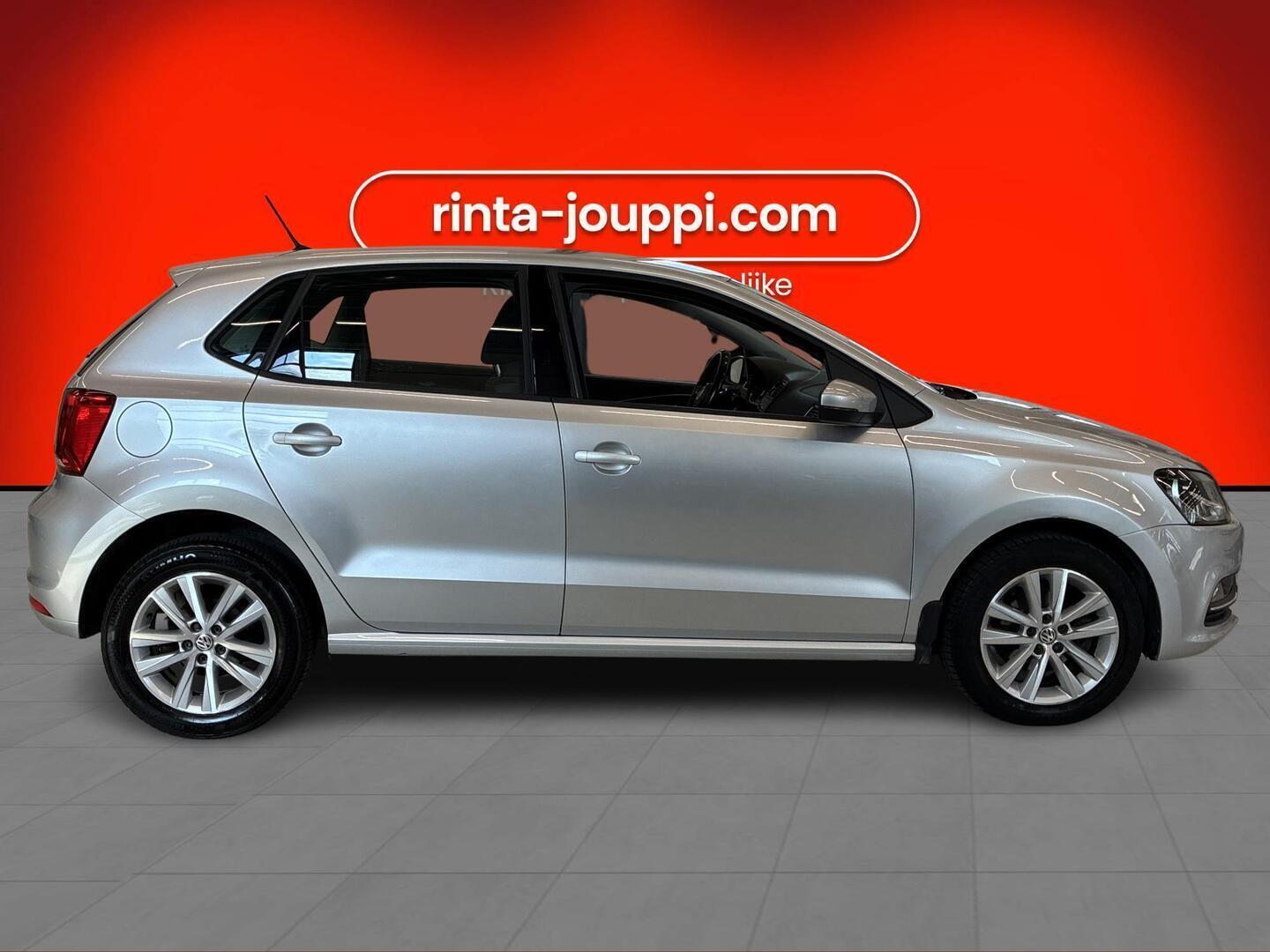VOLKSWAGEN Polo 2016