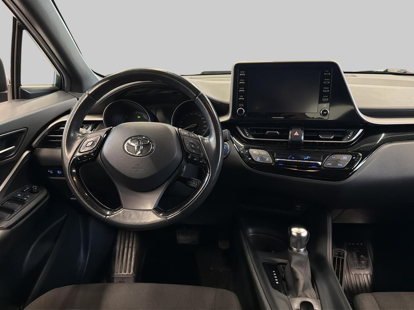 TOYOTA C-HR 2021
