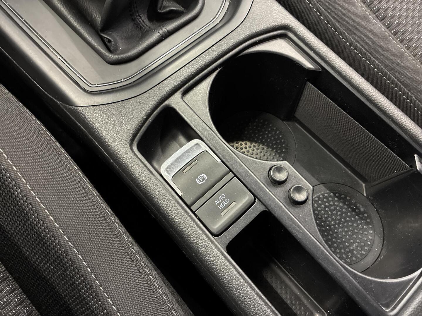 VOLKSWAGEN Touran 2018