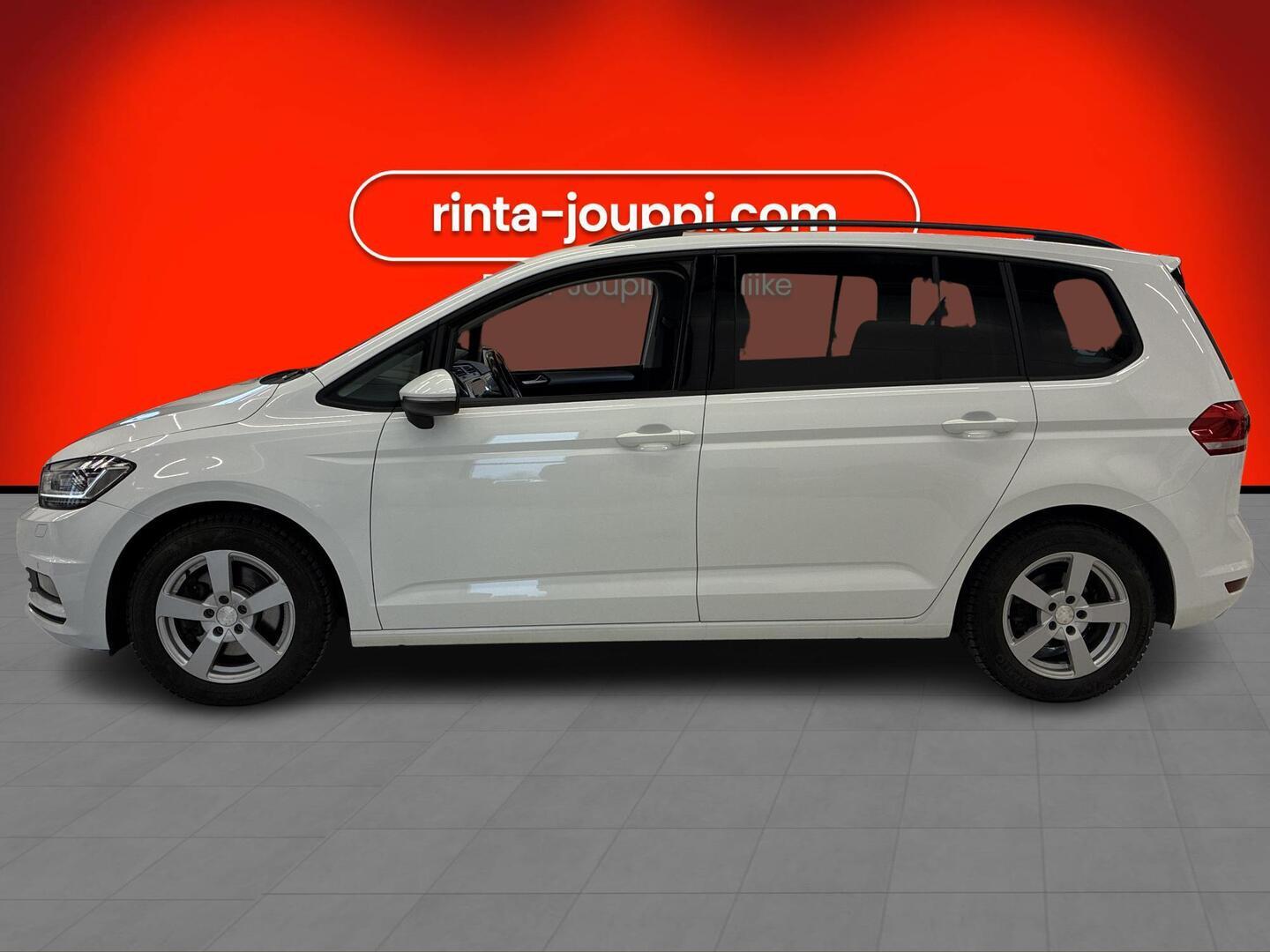 VOLKSWAGEN Touran 2018