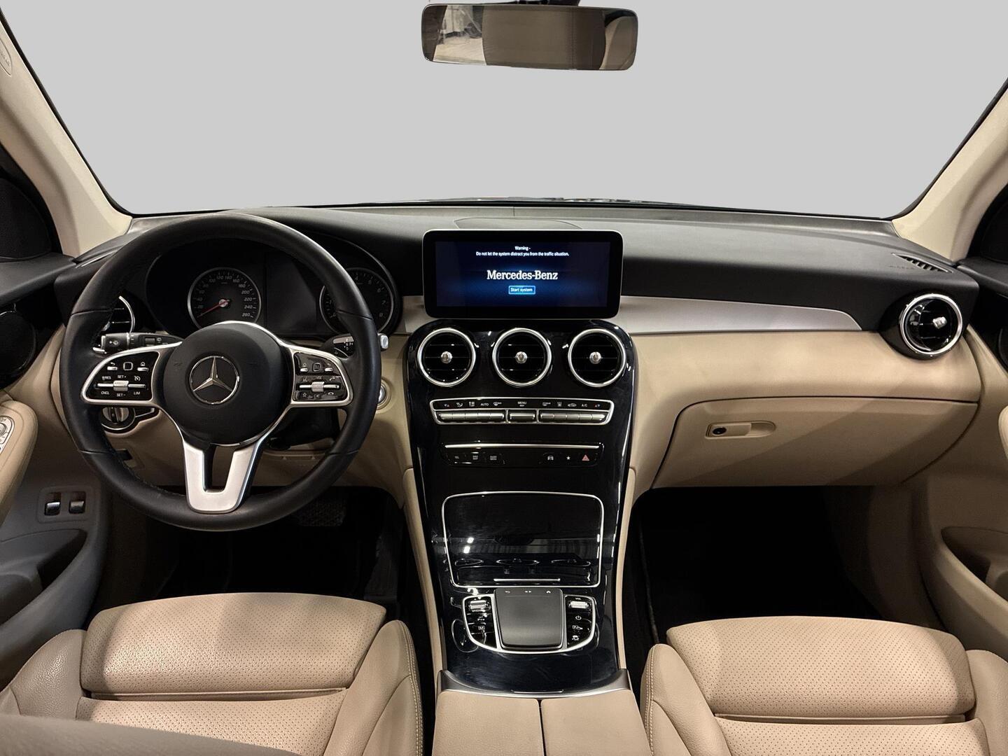 MERCEDES-BENZ GLC 2021