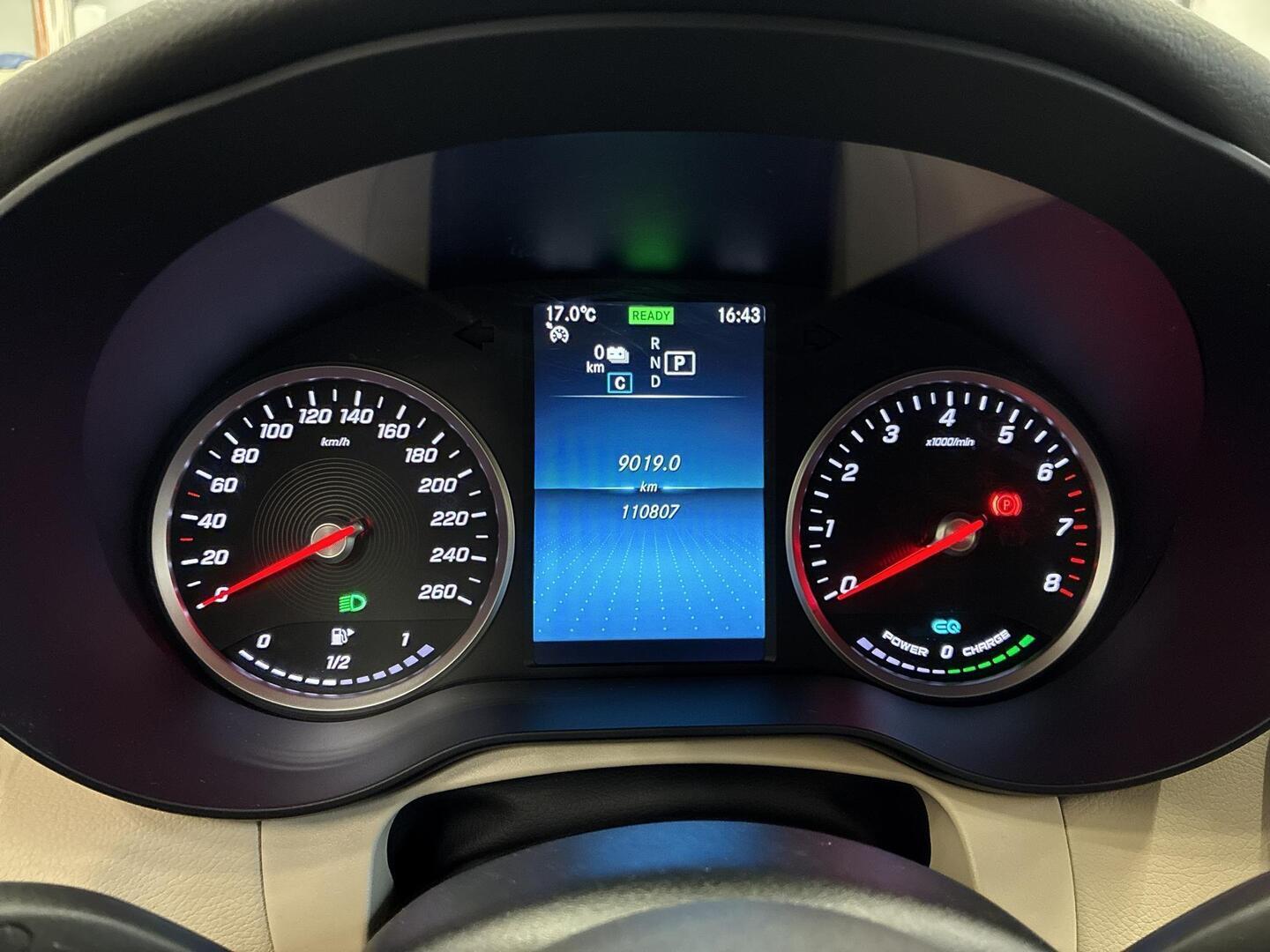 MERCEDES-BENZ GLC 2021