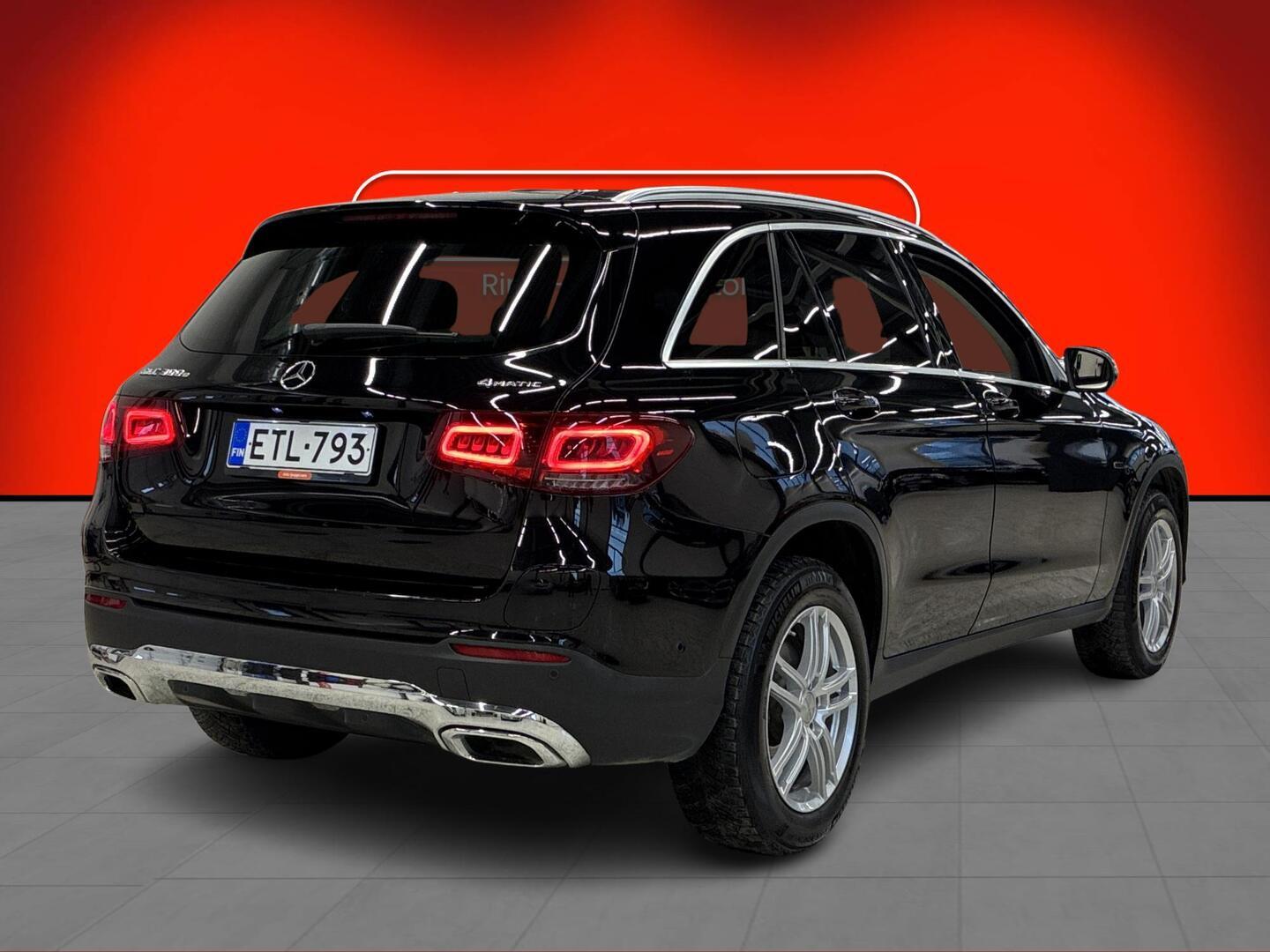 MERCEDES-BENZ GLC 2021