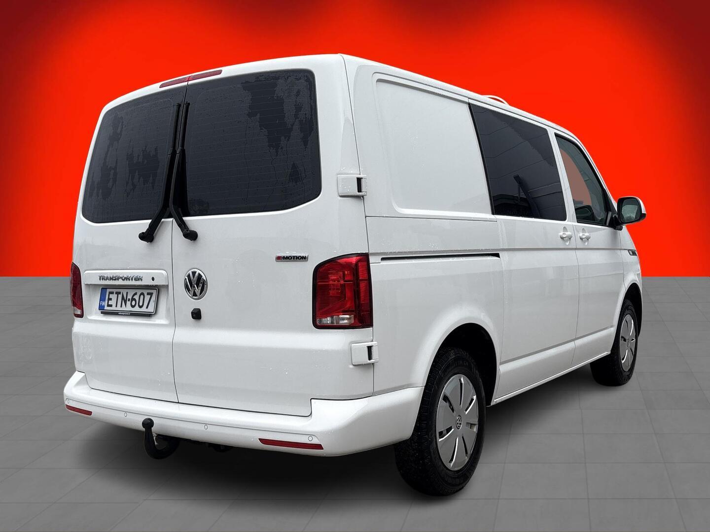 VOLKSWAGEN Transporter 2021