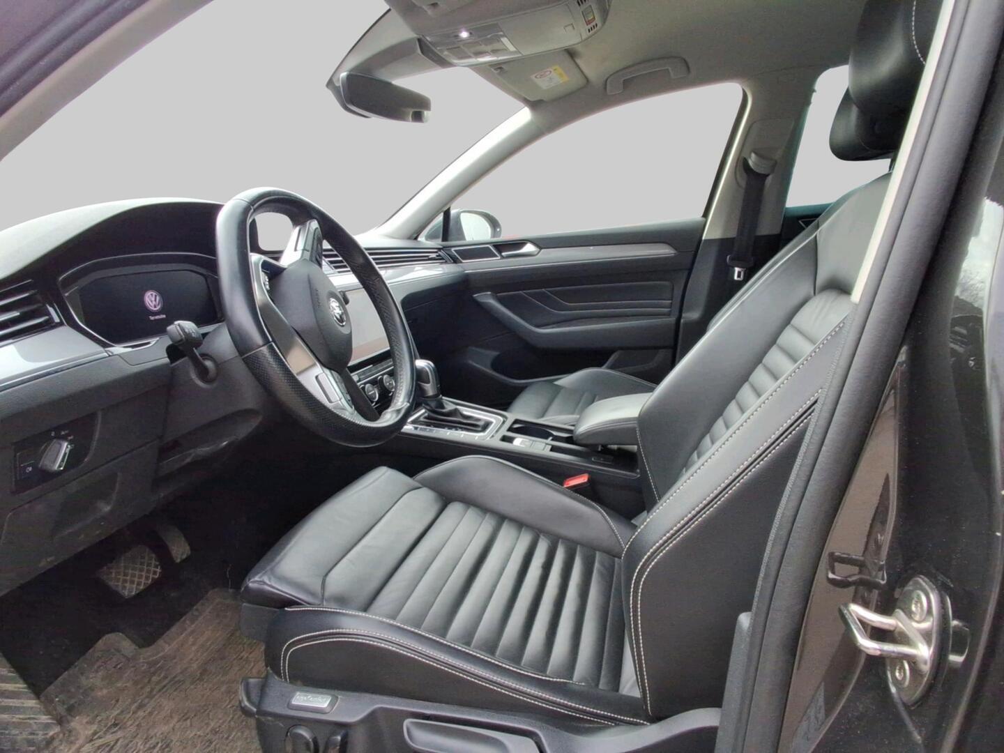 VOLKSWAGEN Passat 2020