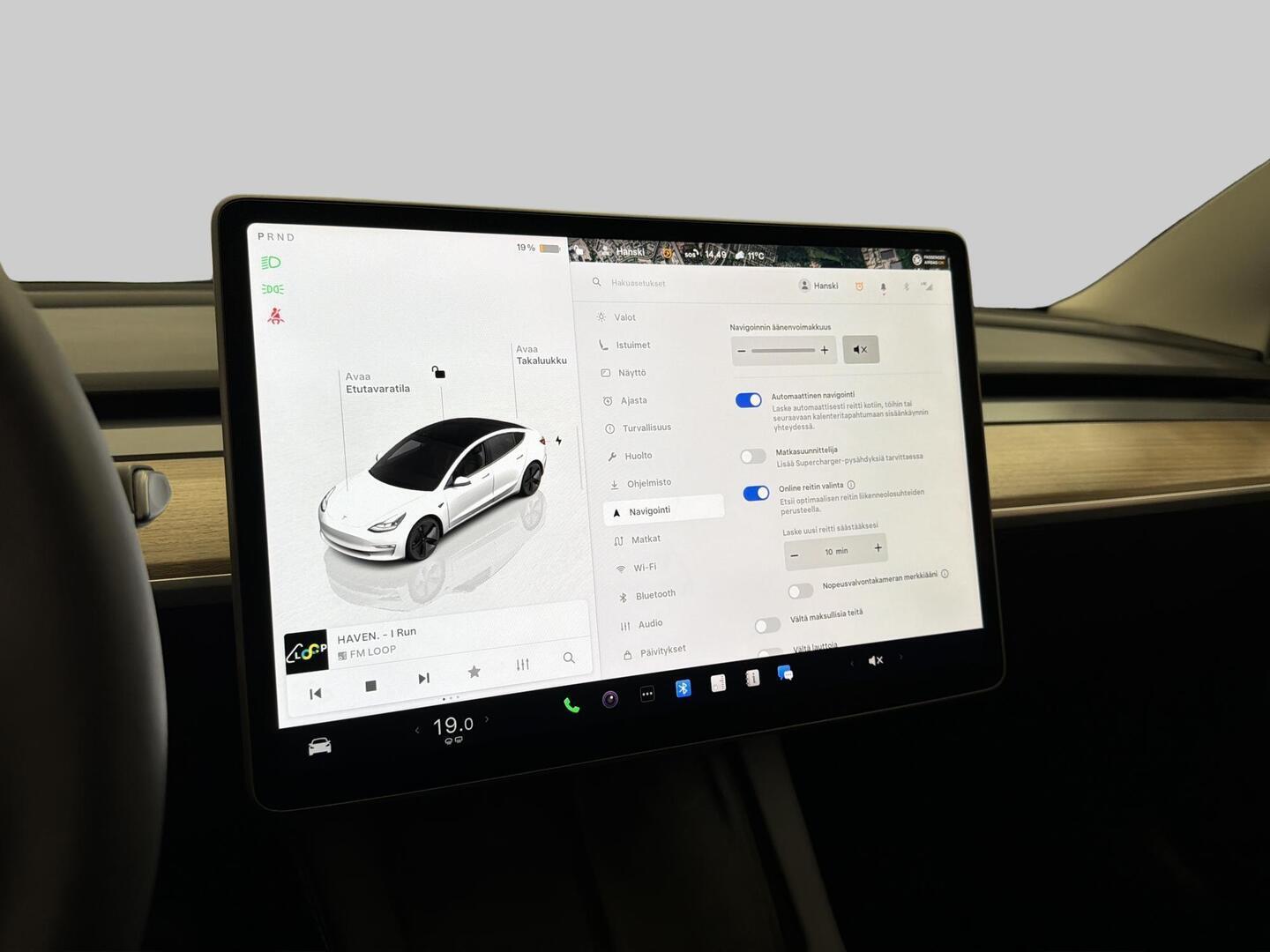 TESLA Model 3 2022