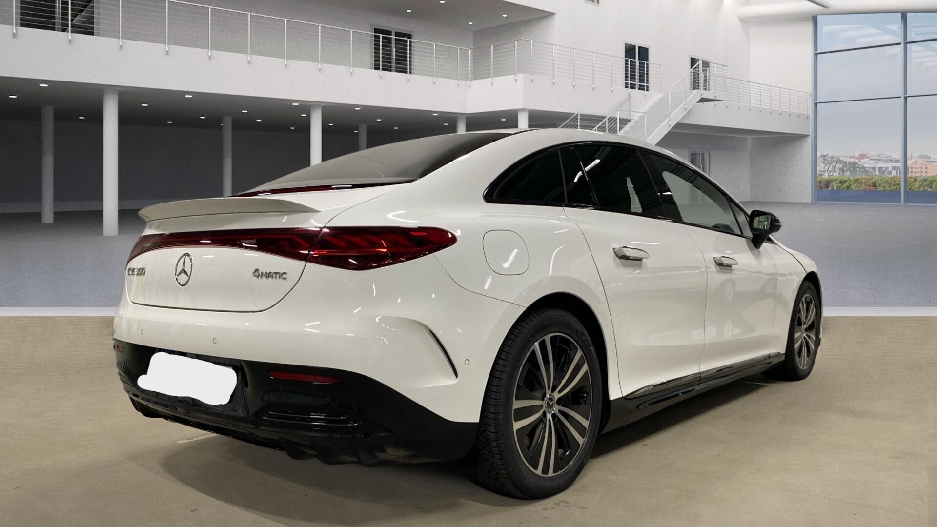 MERCEDES-BENZ EQE 2025