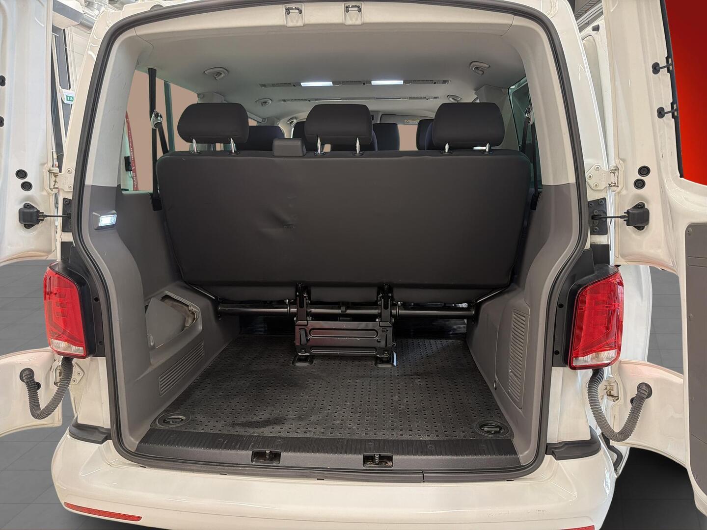 VOLKSWAGEN Caravelle 2020