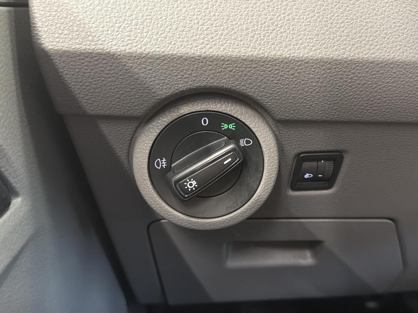 VOLKSWAGEN Caravelle 2020