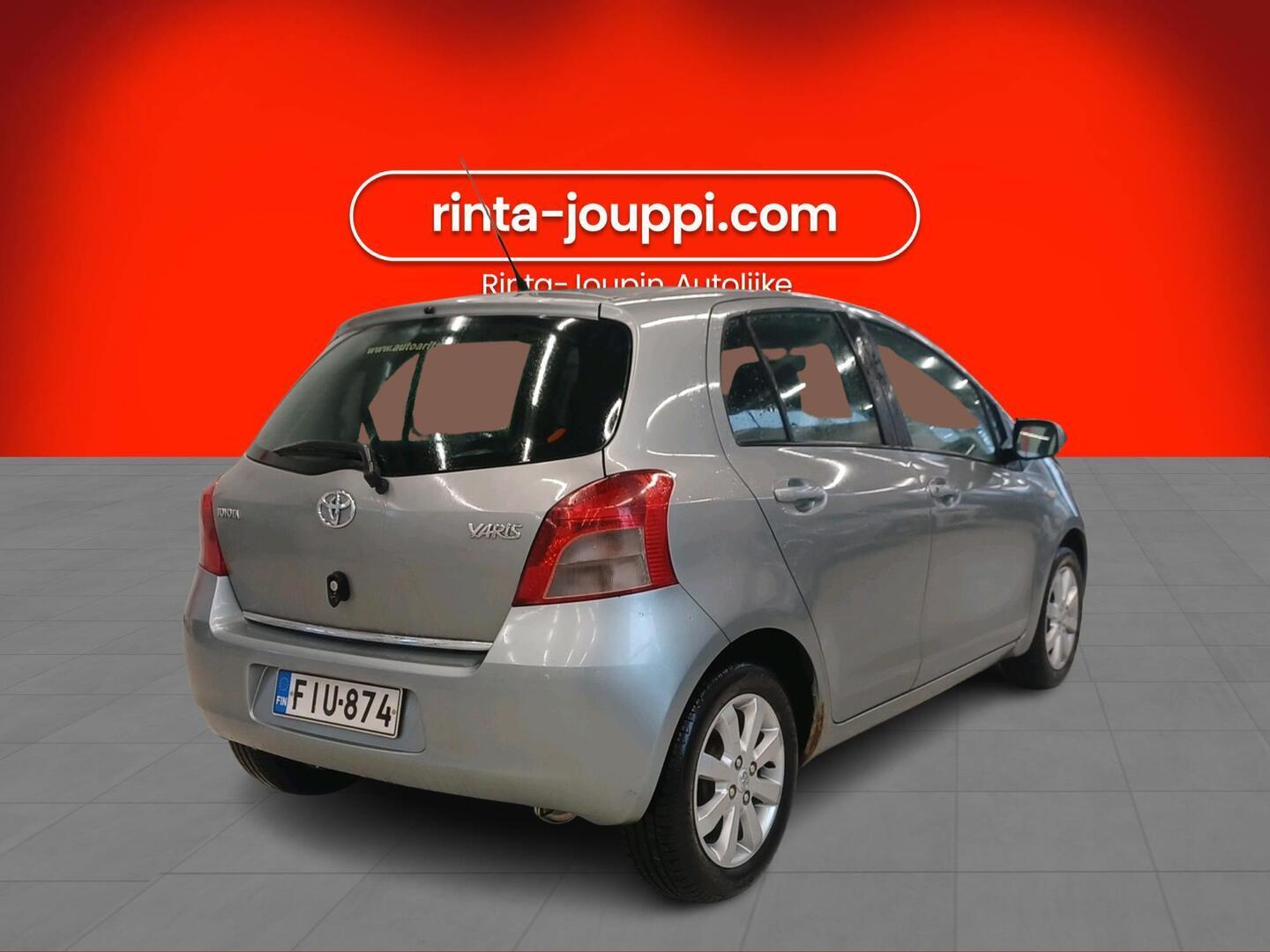 TOYOTA Yaris 2008