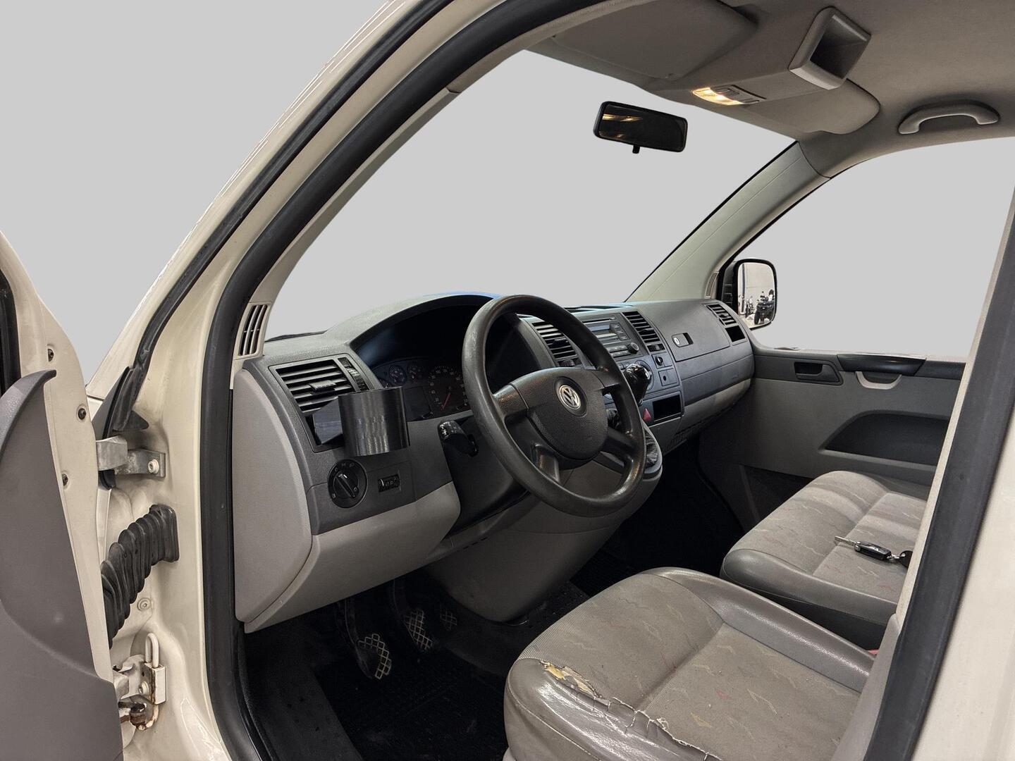 VOLKSWAGEN Transporter 2009