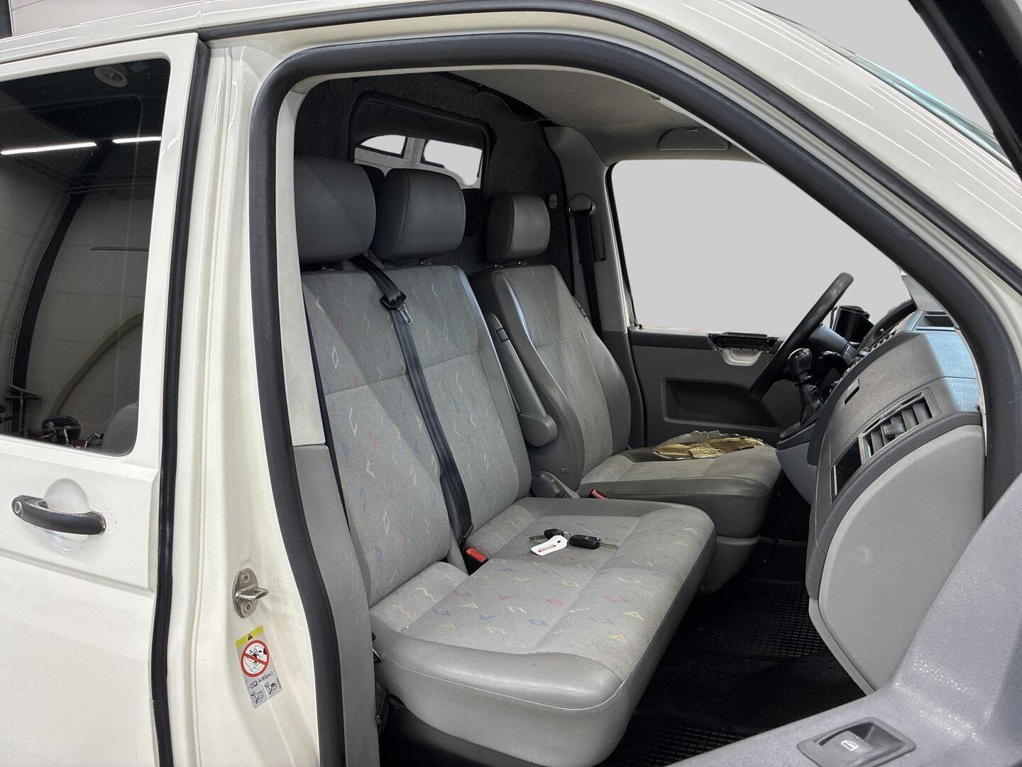 VOLKSWAGEN Transporter 2009