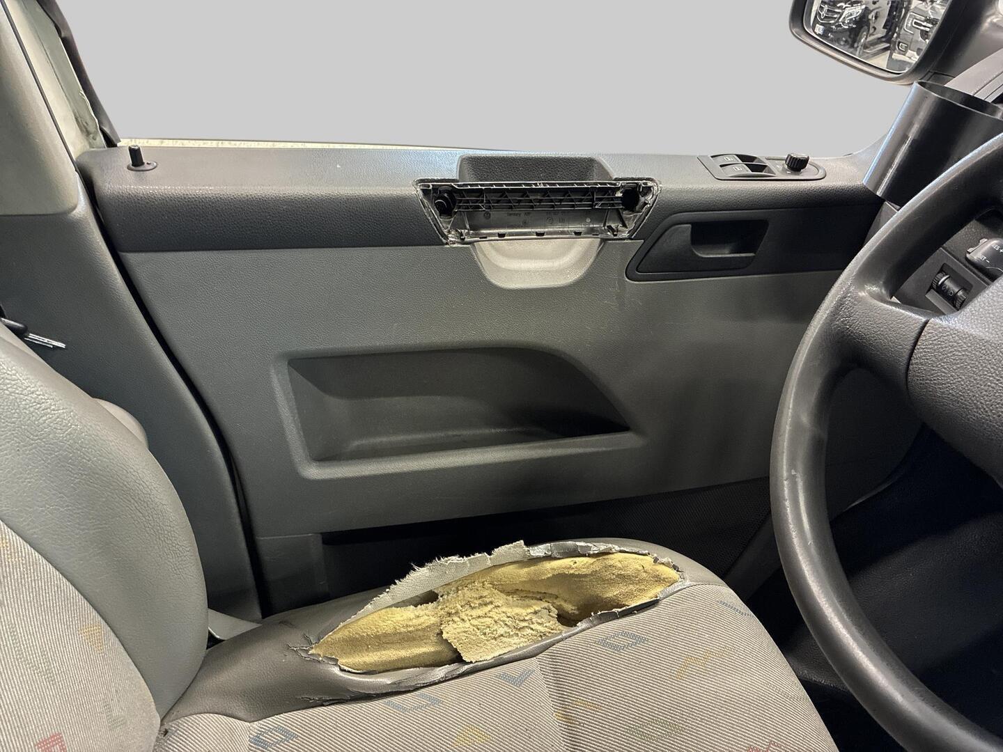 VOLKSWAGEN Transporter 2009