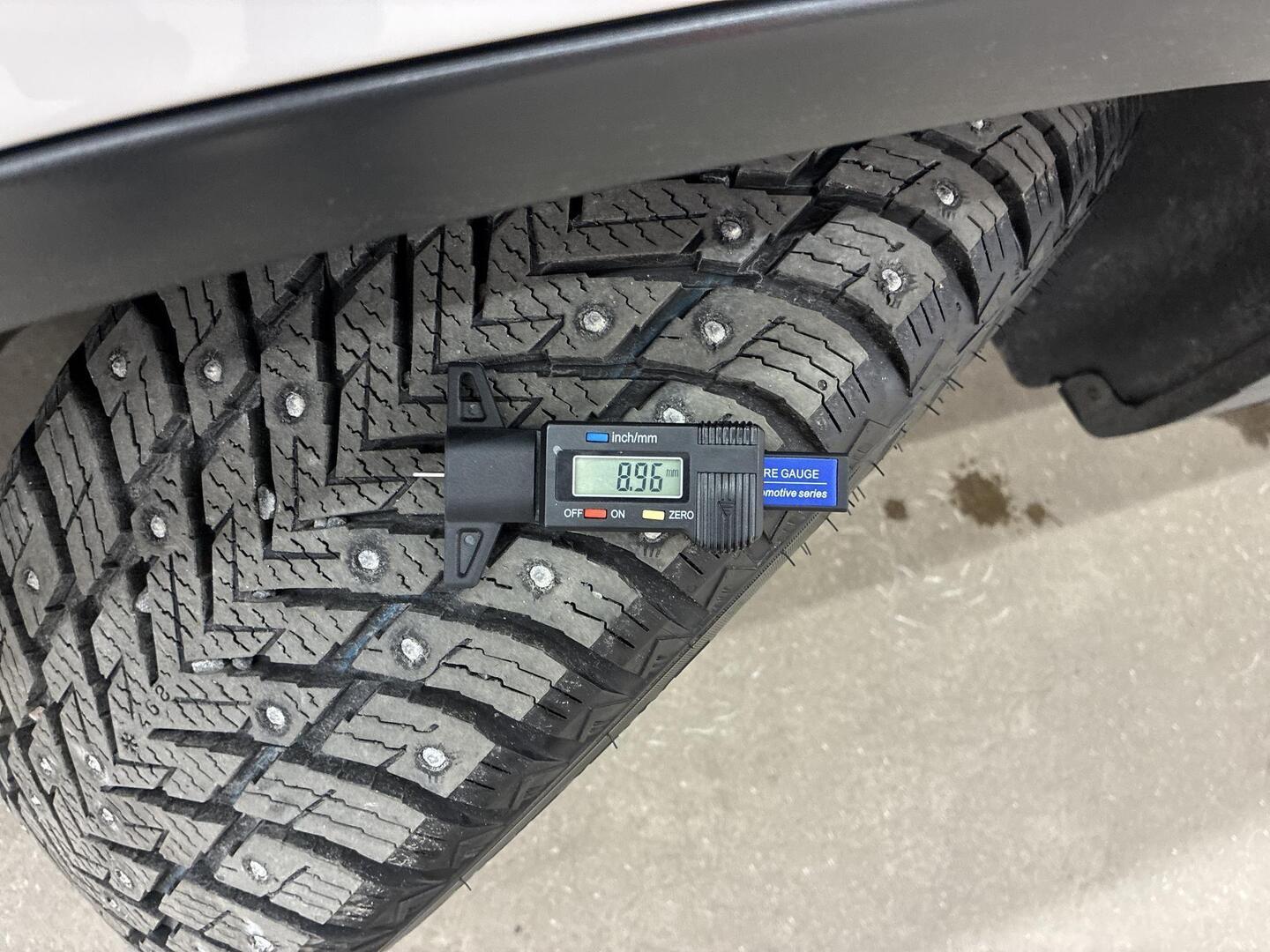 VOLKSWAGEN Tiguan 2011