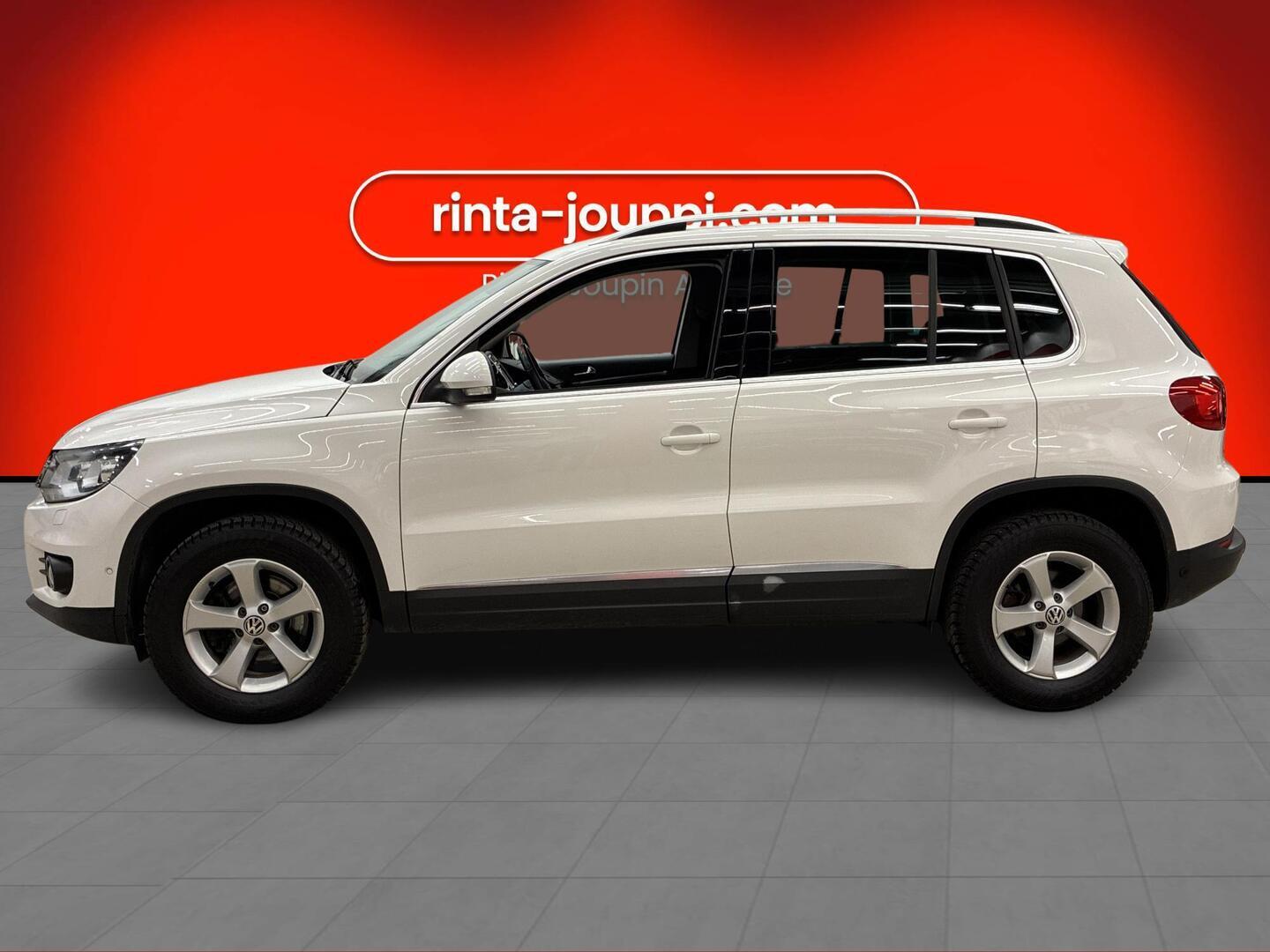 VOLKSWAGEN Tiguan 2011