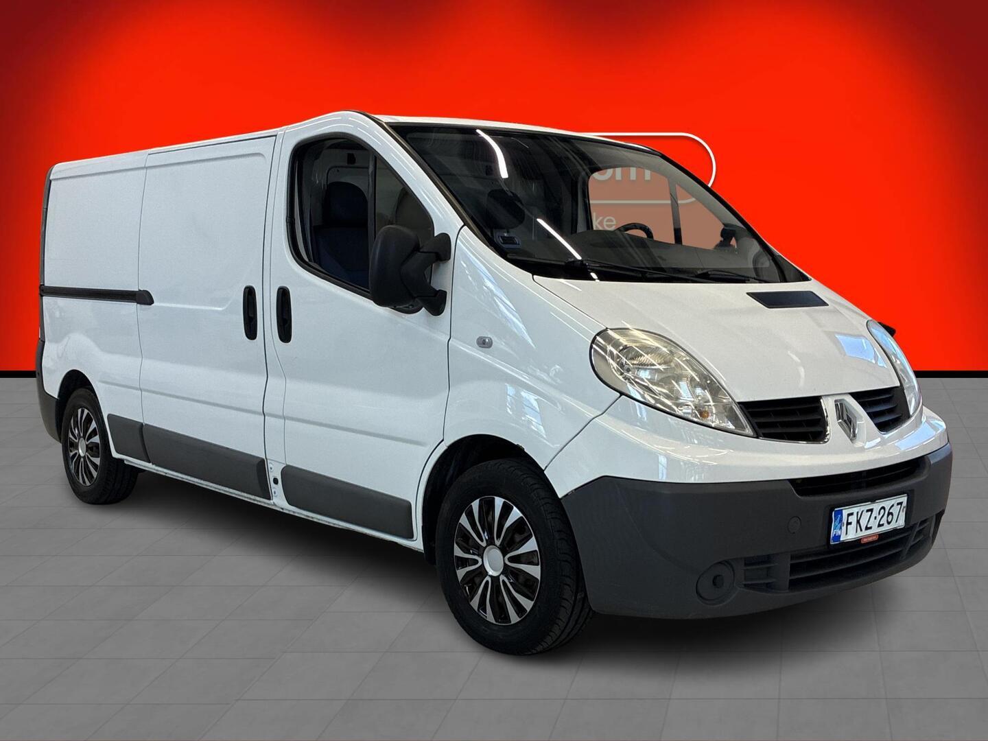 RENAULT Trafic 2013