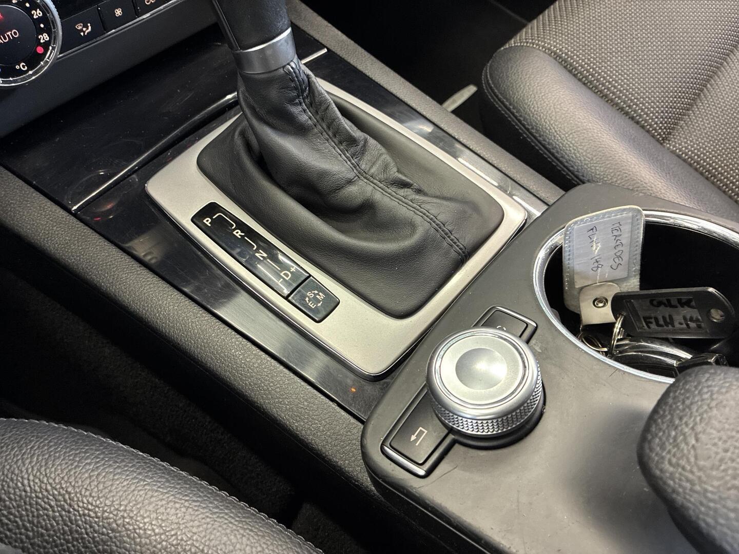 MERCEDES-BENZ GLK 2010