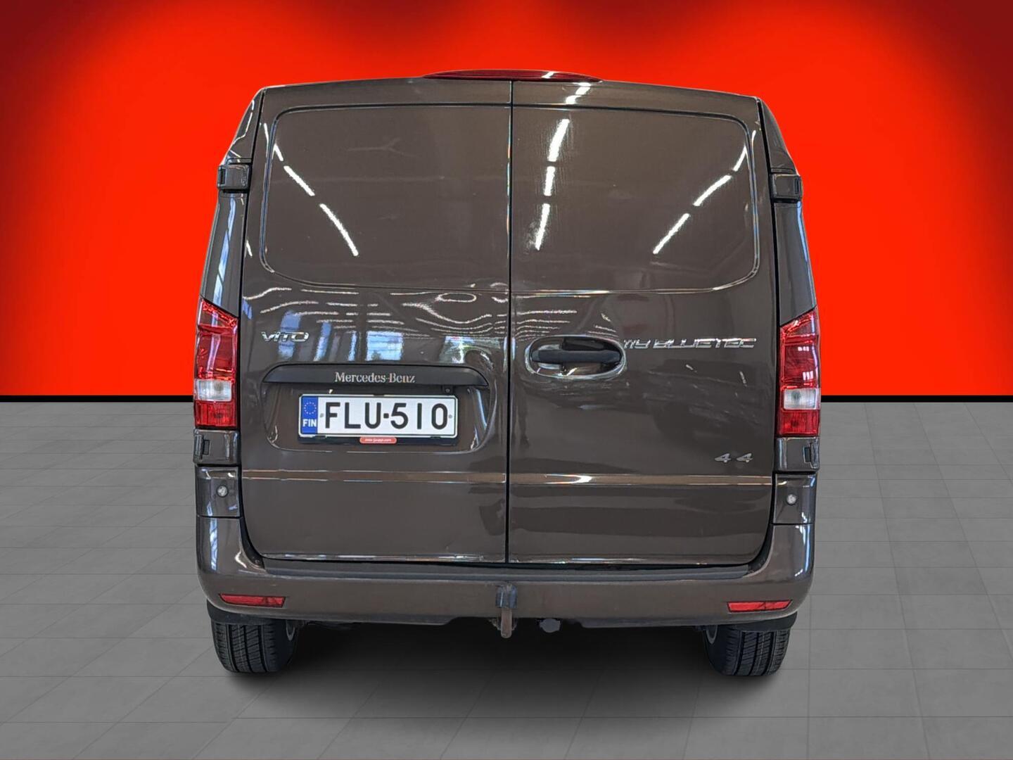 MERCEDES-BENZ Vito 2015