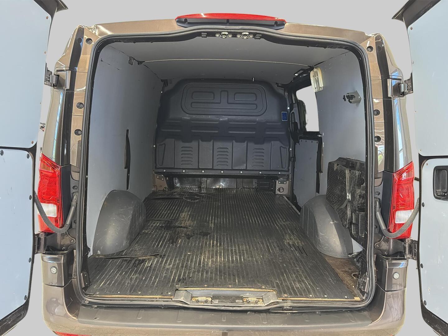 MERCEDES-BENZ Vito 2015