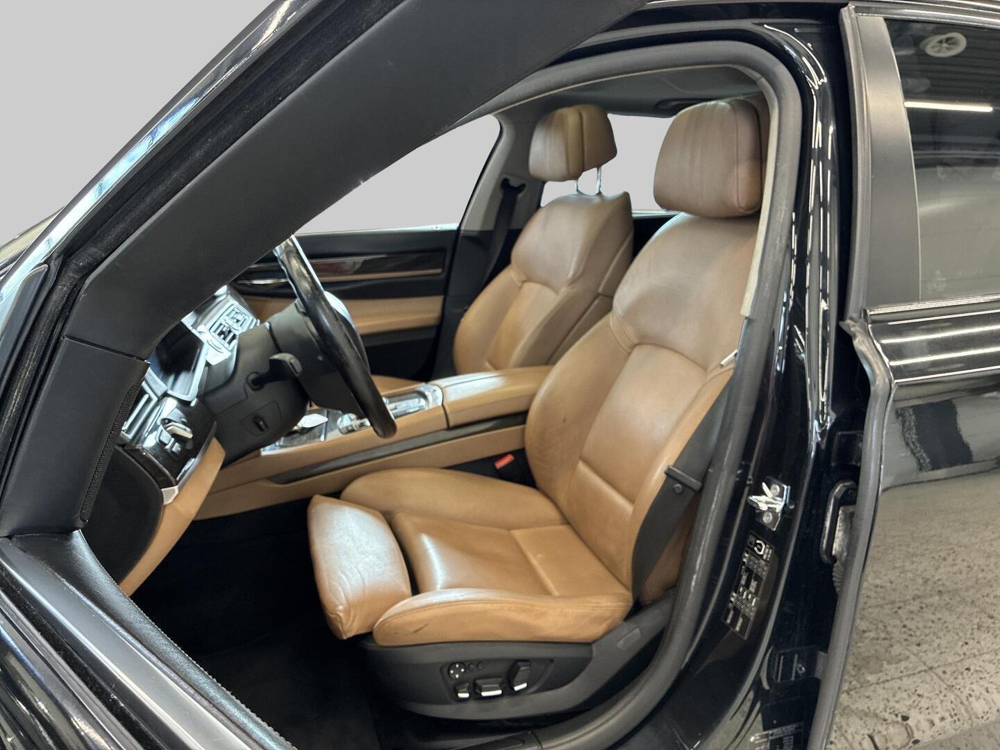 BMW 730 2009
