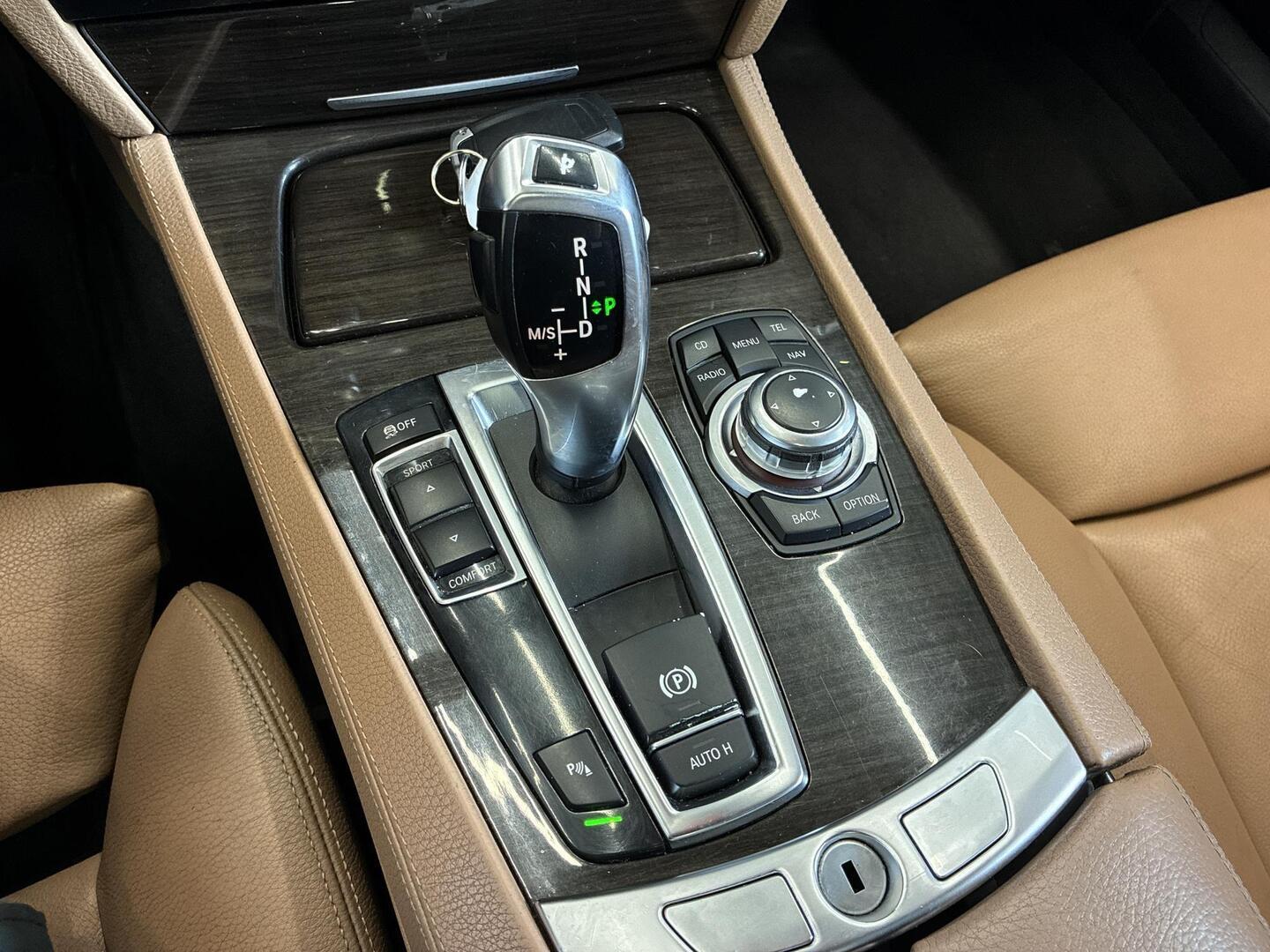 BMW 730 2009